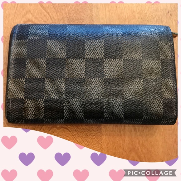 Authentic Louis Vuitton Damier zippy wallet - Picture 2 of 7